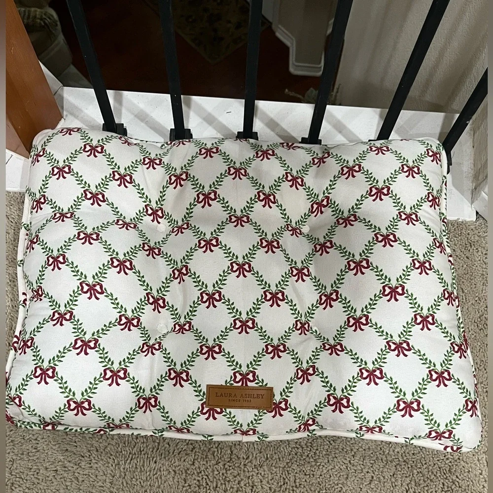 Laura Ashley laura ashley